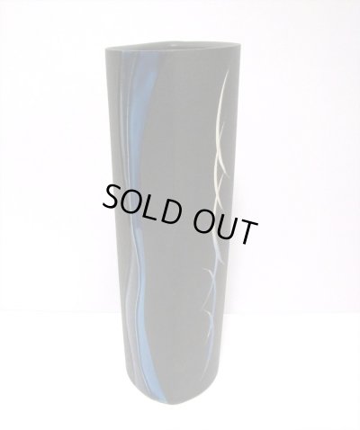 画像5: 一品作　黒舟形楕円青釉流し立花器　T-２９-３５