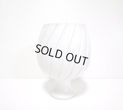 画像3: 特-４９３　手造り艶消し白釉彫入りコンポート