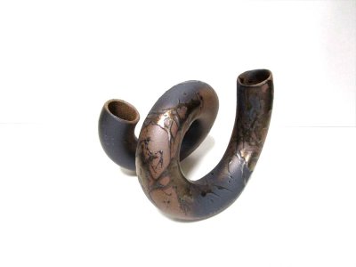 画像5: 黒焼〆金彩流し変型パイプ花器　T-２９-６０