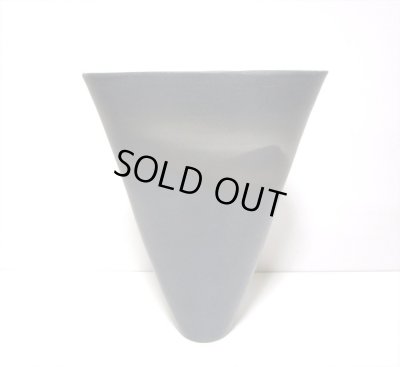 画像9: 特-５４３　作家物手作りグレー舟形生花・立花花器