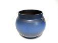 画像4: 一品作　手造り藍色８.５号丸壺型花器　T-３０－４６