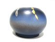 画像10: 一品作　手造り藍色９号丸壺型花器　T-３０－４５