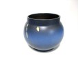 画像6: 一品作　手造り藍色８.５号丸壺型花器　T-３０－４６