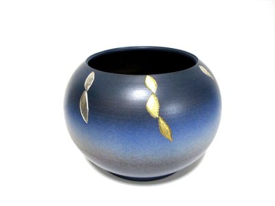 画像1: 一品作　手造り藍色９号丸壺型花器　T-３０－４５