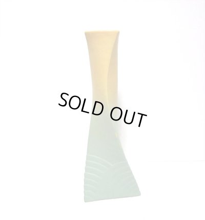 画像8: 特-５８２　ミントグリーン三角ネジリ花器