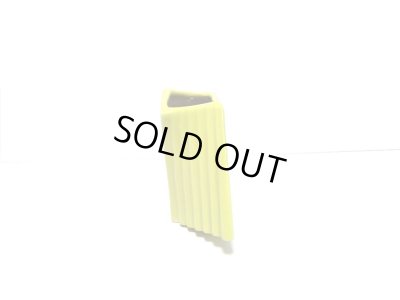 画像7: 黄色扇型小品花器　T-３１-３