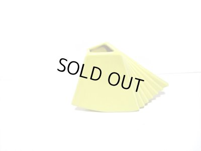 画像9: 黄色扇型小品花器　T-３１-３