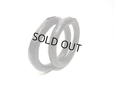 画像5: 手造り こげ茶色二連リング花器 （一点限り） T-０２-７