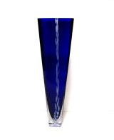 ガラス花器　瑠璃色１３.５号角型長瓶　G-１３０