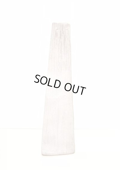 画像8: 特-６６５ 手造り白釉１５号三角長瓶