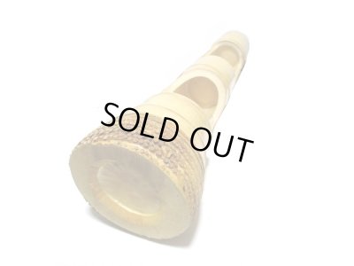 画像13: 特-７１４　根付三重生（角窓・洞）（難有り）（一点限り）　