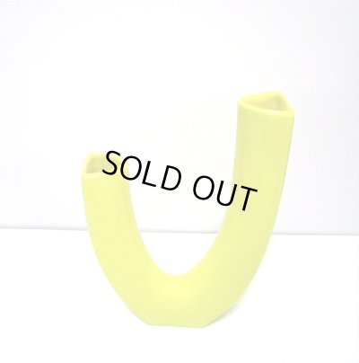 画像7: 特-７２１　黄色 変型U字花器 （少難あり）