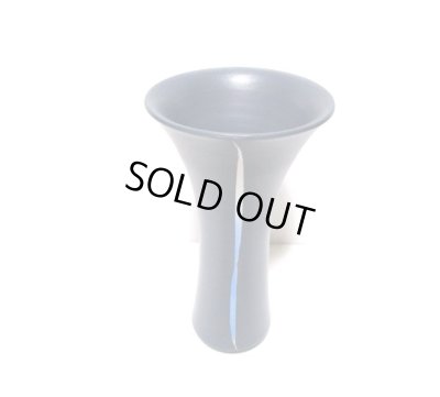 画像9: 作家物 ブルーグレイ4.5号丸竹葉型小型立華瓶 T-04-42