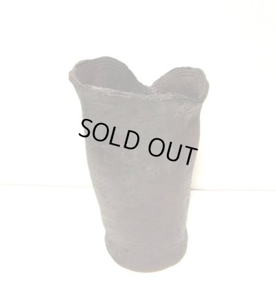 画像6: 特-７３４　手造り黒イブシひねり変形花器