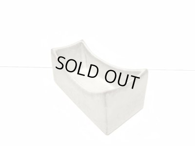 画像4: 特-７３６　手造り白釉９号長方弧型花器　