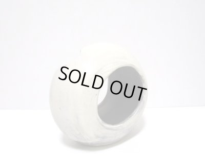 画像4: 手造り 白刷毛目７号丸変型花器 T-０６-１５