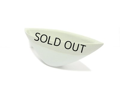 画像4: 手造り 若緑色１３.５号舟形花器　T-０６－７５