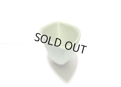 画像10: 手造り 若緑色１３.５号舟形花器　T-０６－７５