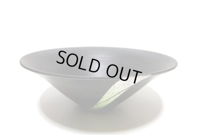 画像4: 一品作　黒１３.５号丸大鉢　縦帯柄　T-０６－８３