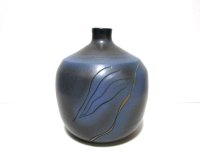 特-７７４　作家物手造り紺色７.５号丸肩付花瓶