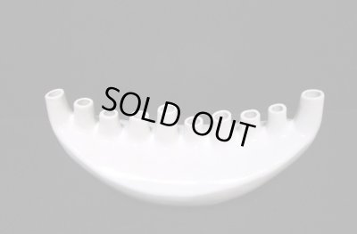 画像10: 白ツヤ１０号舟型１０口花器　T-０７-３９