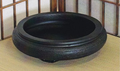 画像1: 手造り 黒イブシ１０号丸袋型水盤　TZ-４