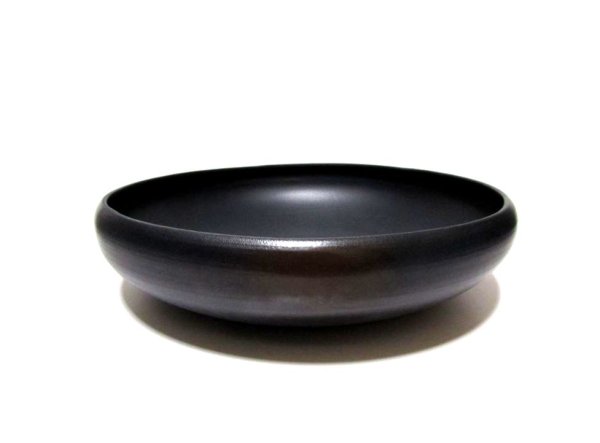 画像1: 黒１１.５号丸碗型オモト鉢　T-２９－１９ (1)