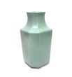画像3: 特-５９１　青磁色正角角切花瓶 (3)