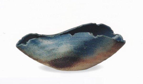 画像1: 青ビードロほら貝型花器 １１号　B021-07 (1)